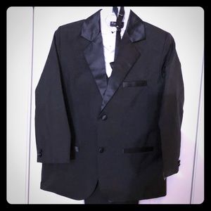 Boys Size 12 Tuxedo Set